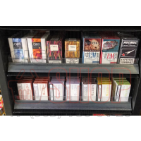 Шкаф для продажи электронных сигарет с рулонной шторкой и семью уровнями полок с тумбой распашные дверки с установкой для пачек IQOS, стандартные ячейки